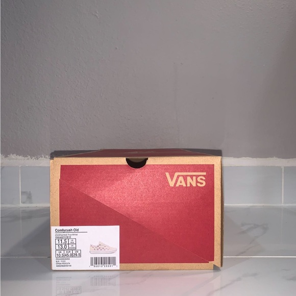 Brand new RARE Vans Cold Hearted Size 11.5 - Picture 4 of 4